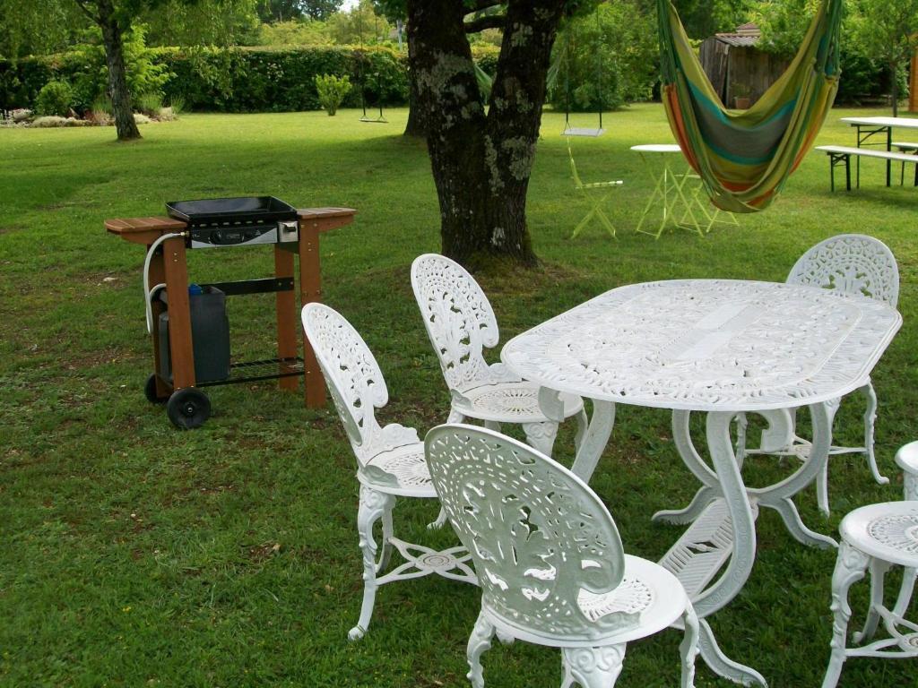 Saint Paul de Loubressac Hotel Au Charme Du Levat מראה חיצוני תמונה